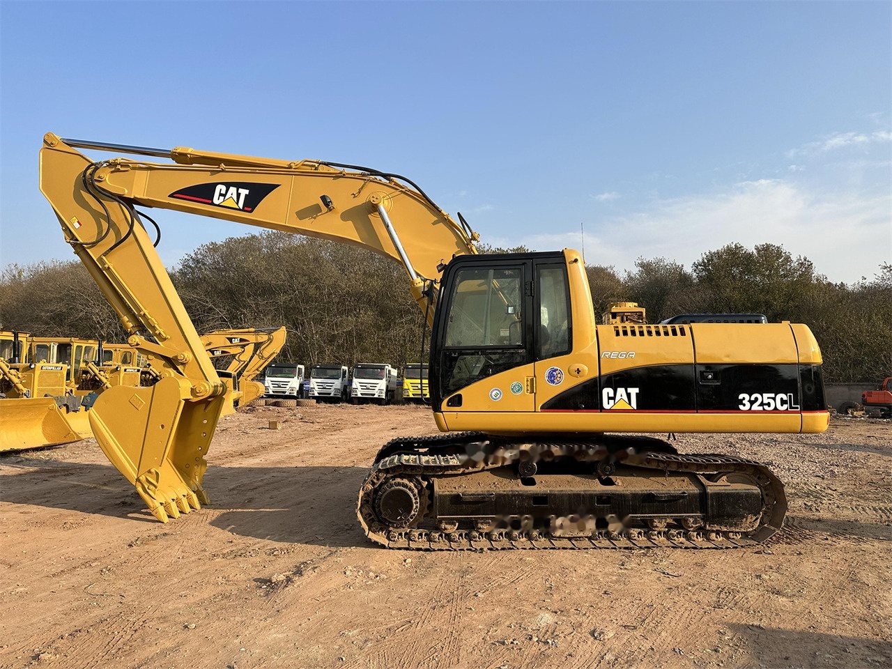 CATERPILLAR 325CL - Pásové rýpadlo: obrázok 1 CATERPILLAR 325CL - Pásové rýpadlo: obrázok 1