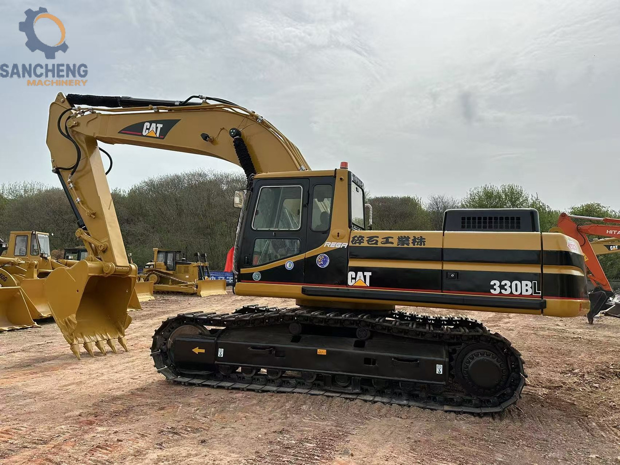 CATERPILLAR 330BL - Pásové rýpadlo: obrázok 5 CATERPILLAR 330BL - Pásové rýpadlo: obrázok 5