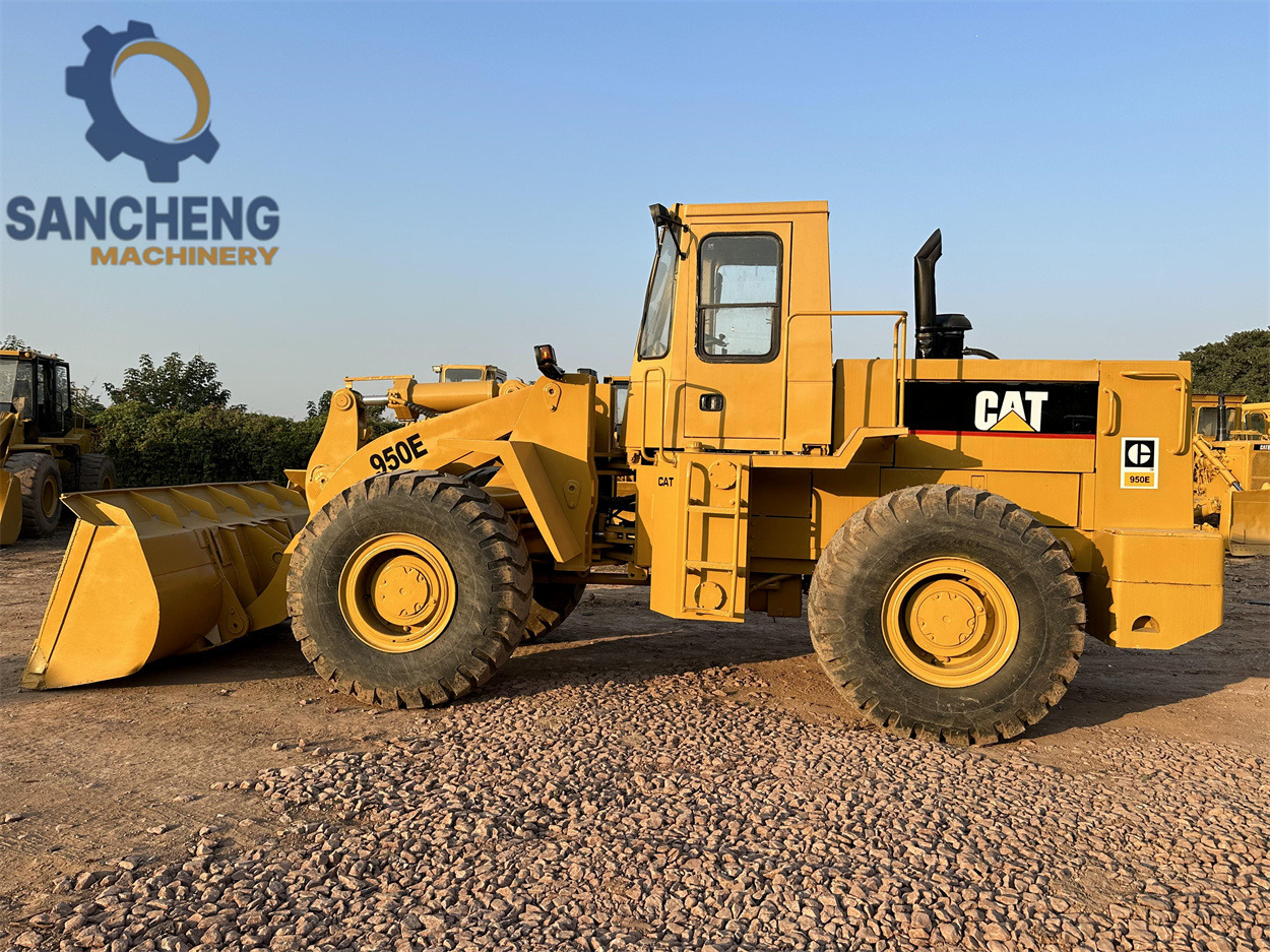 CATERPILLAR 950E - Kolesový nakladač: obrázok 3 CATERPILLAR 950E - Kolesový nakladač: obrázok 3