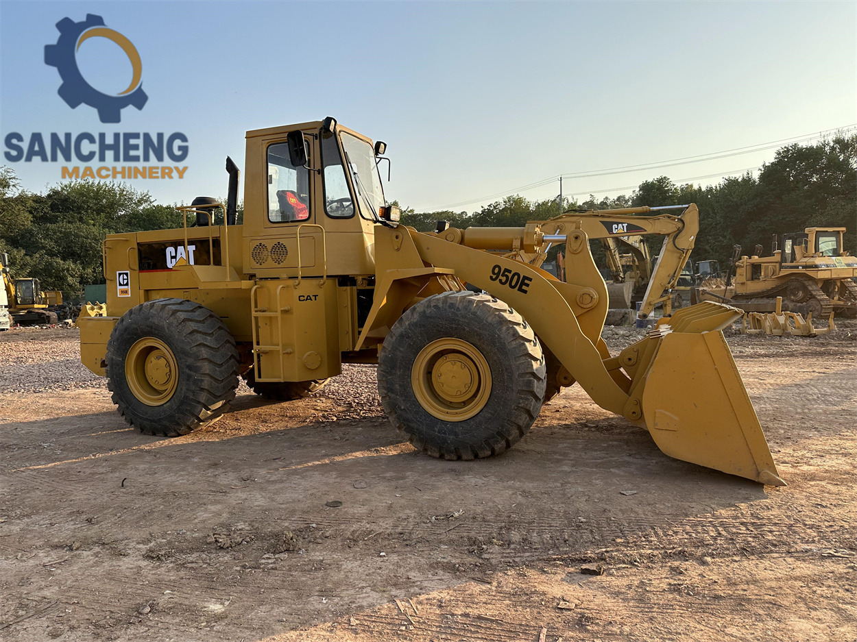 CATERPILLAR 950E - Kolesový nakladač: obrázok 5 CATERPILLAR 950E - Kolesový nakladač: obrázok 5