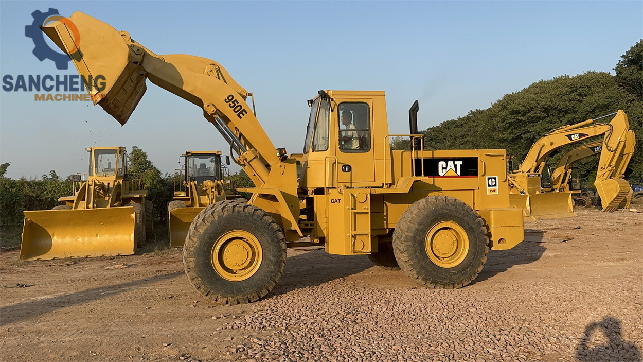 CATERPILLAR 950E - Kolesový nakladač: obrázok 1 CATERPILLAR 950E - Kolesový nakladač: obrázok 1