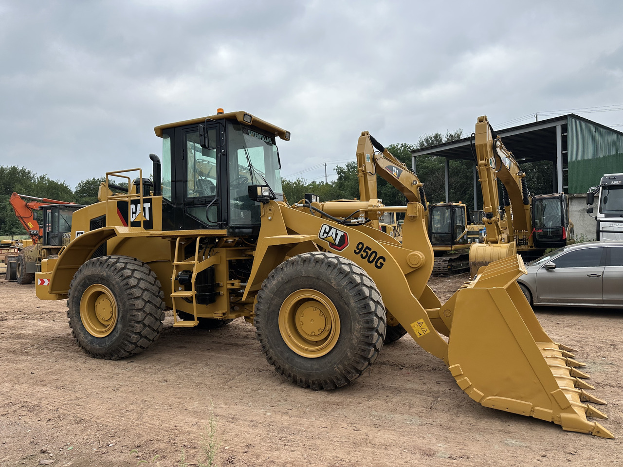 CATERPILLAR 950G - Kolesový nakladač: obrázok 2 CATERPILLAR 950G - Kolesový nakladač: obrázok 2