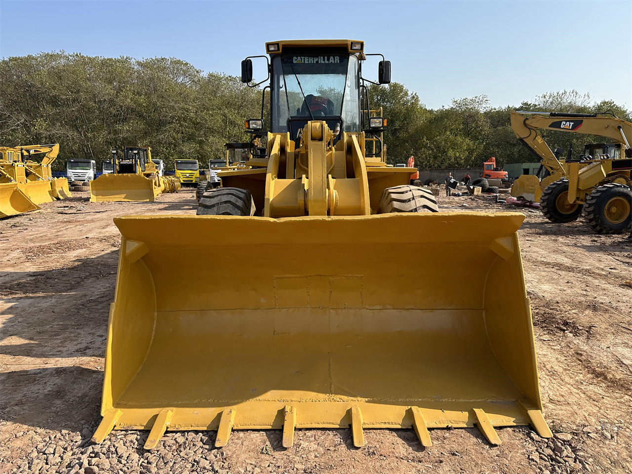 CATERPILLAR 966G - Kolesový nakladač: obrázok 3 CATERPILLAR 966G - Kolesový nakladač: obrázok 3