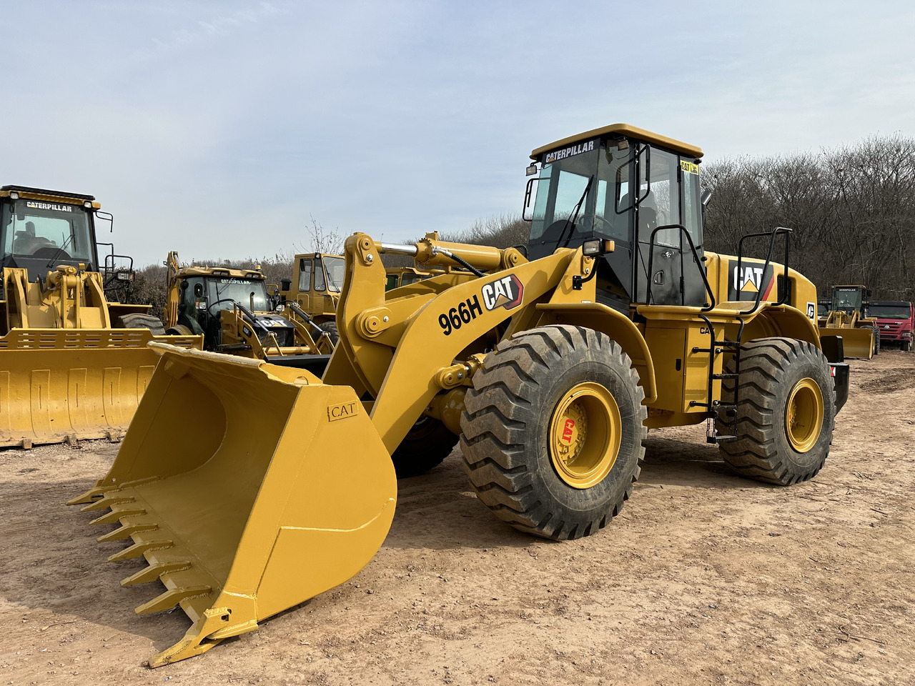Kolesový nakladač CATERPILLAR 966H: obrázok 6