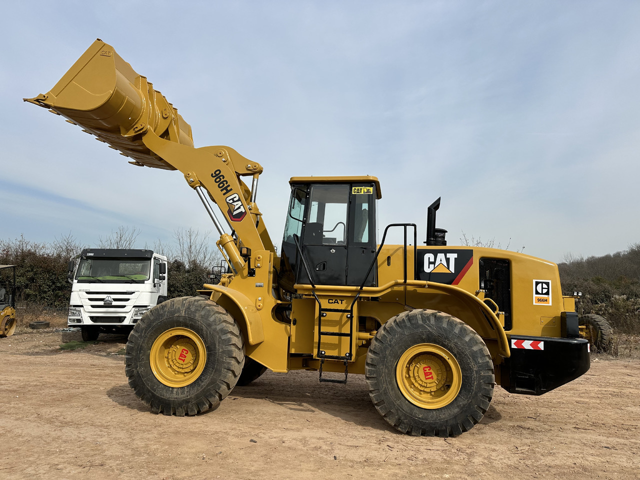 CATERPILLAR 966H - Kolesový nakladač: obrázok 1 CATERPILLAR 966H - Kolesový nakladač: obrázok 1