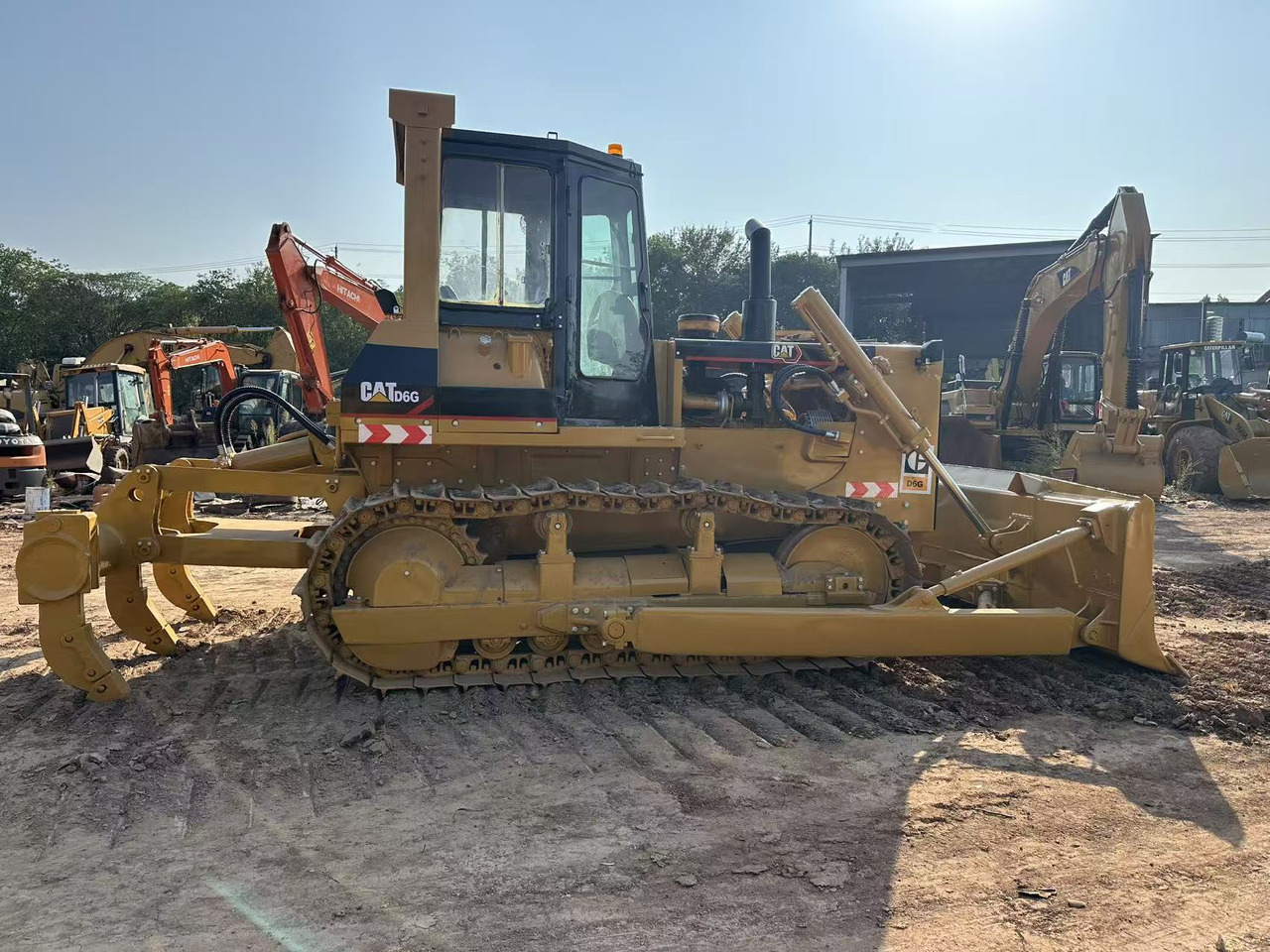 CATERPILLAR D6G - Buldozér: obrázok 4 CATERPILLAR D6G - Buldozér: obrázok 4