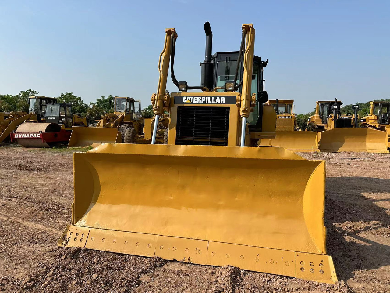 CATERPILLAR D6G Crawler Dozer - Buldozér: obrázok 4 CATERPILLAR D6G Crawler Dozer - Buldozér: obrázok 4