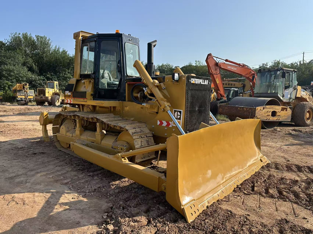 CATERPILLAR D6G Crawler Dozer - Buldozér: obrázok 2 CATERPILLAR D6G Crawler Dozer - Buldozér: obrázok 2