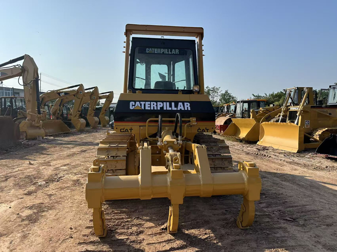 CATERPILLAR D6G Crawler Dozer - Buldozér: obrázok 5 CATERPILLAR D6G Crawler Dozer - Buldozér: obrázok 5