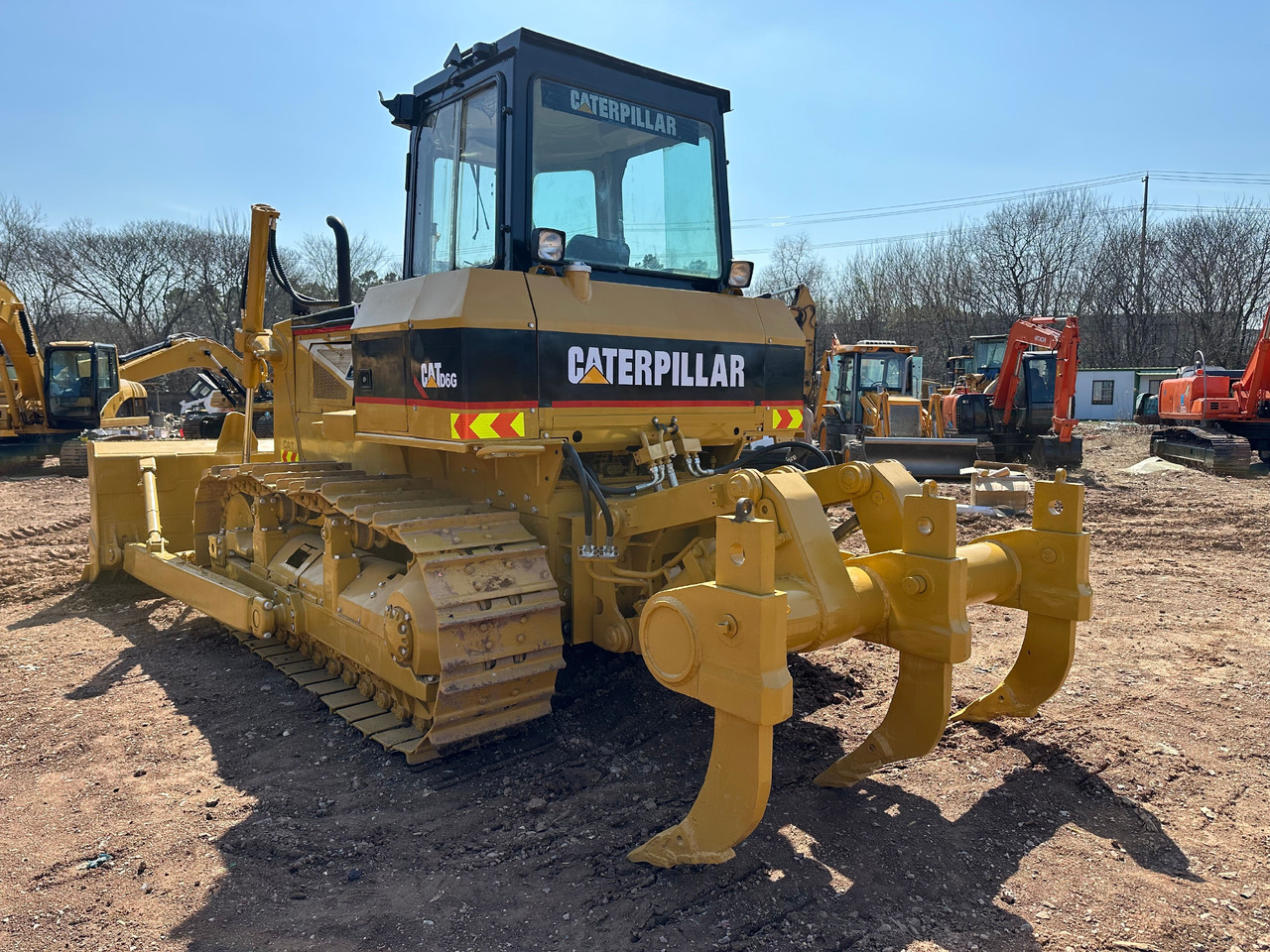 CATERPILLAR D6G bulldozer - Buldozér: obrázok 2 CATERPILLAR D6G bulldozer - Buldozér: obrázok 2