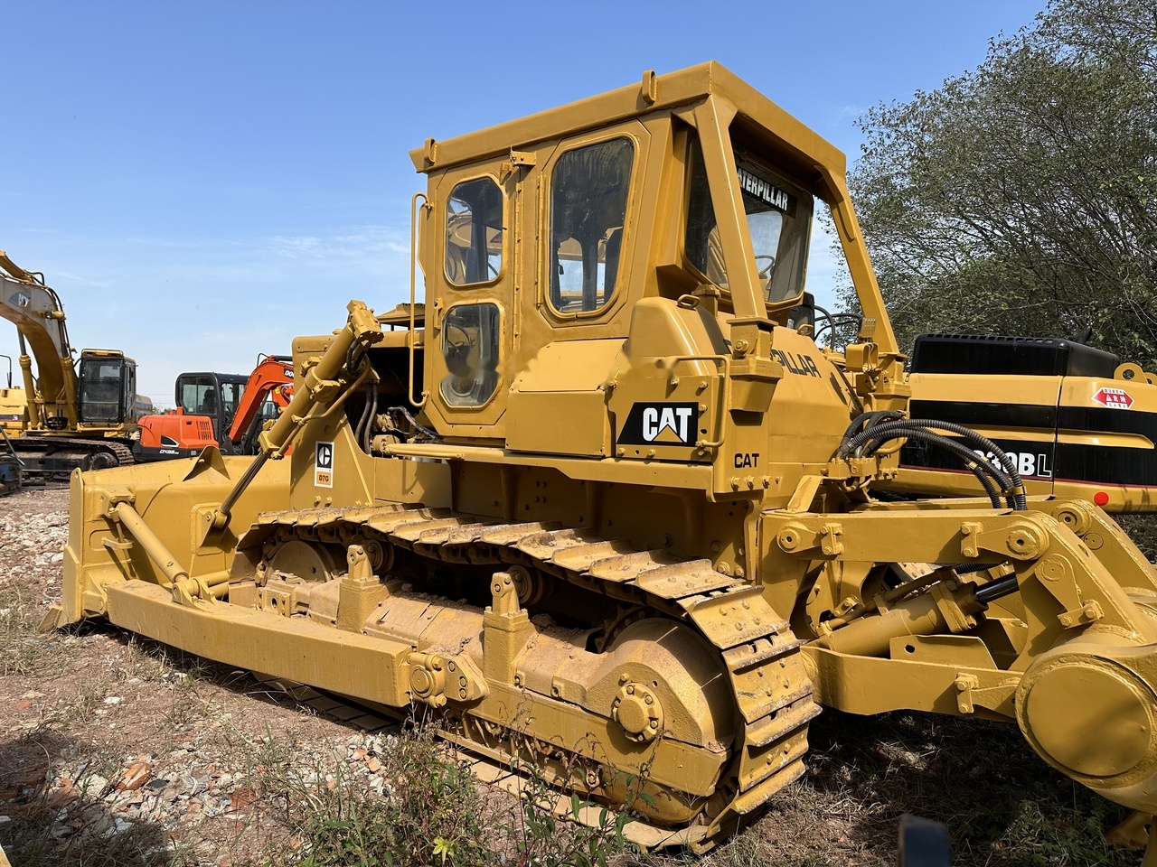 CATERPILLAR D7G - Buldozér: obrázok 3 CATERPILLAR D7G - Buldozér: obrázok 3