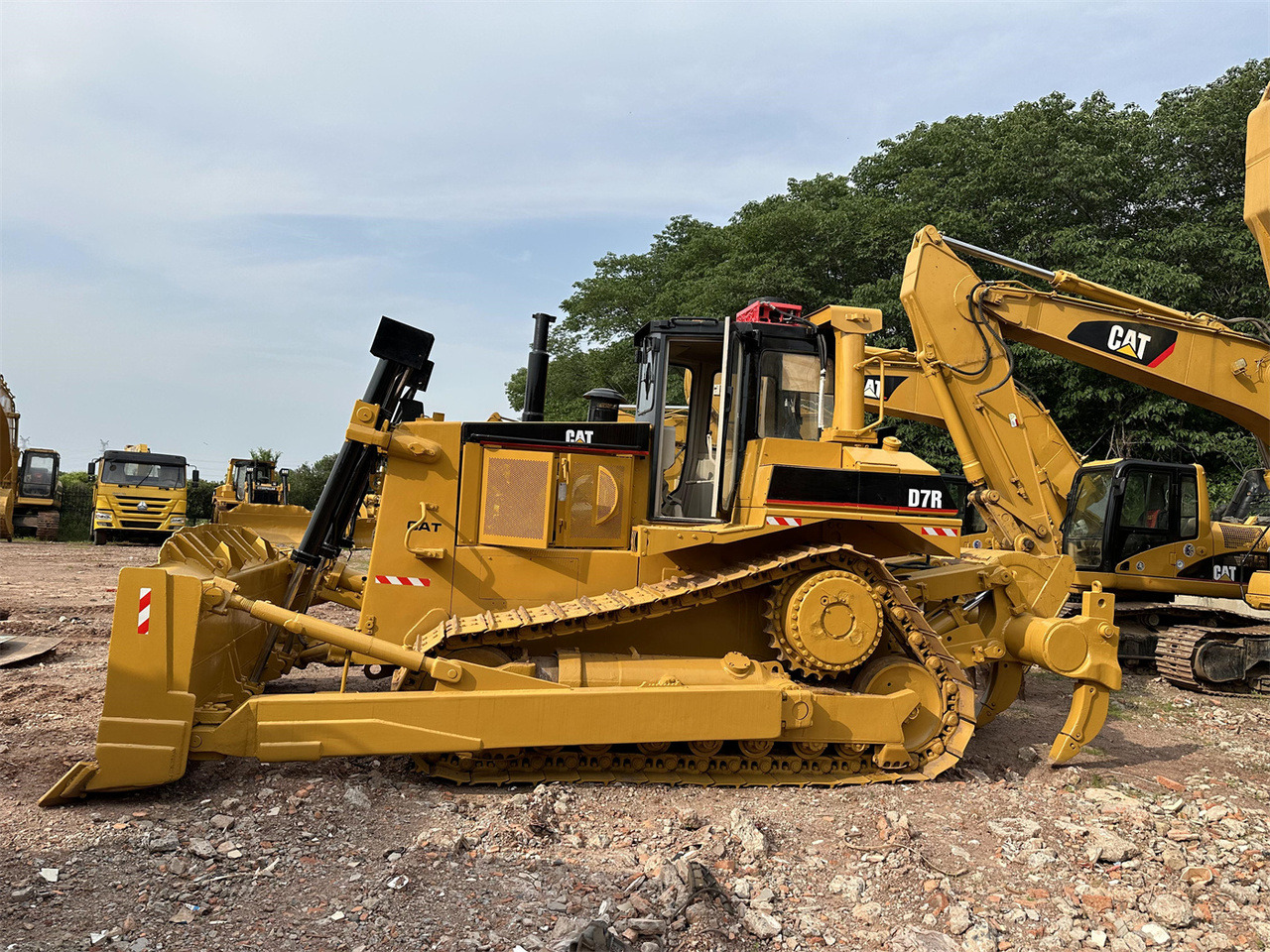 Buldozér CATERPILLAR D7R: obrázok 10