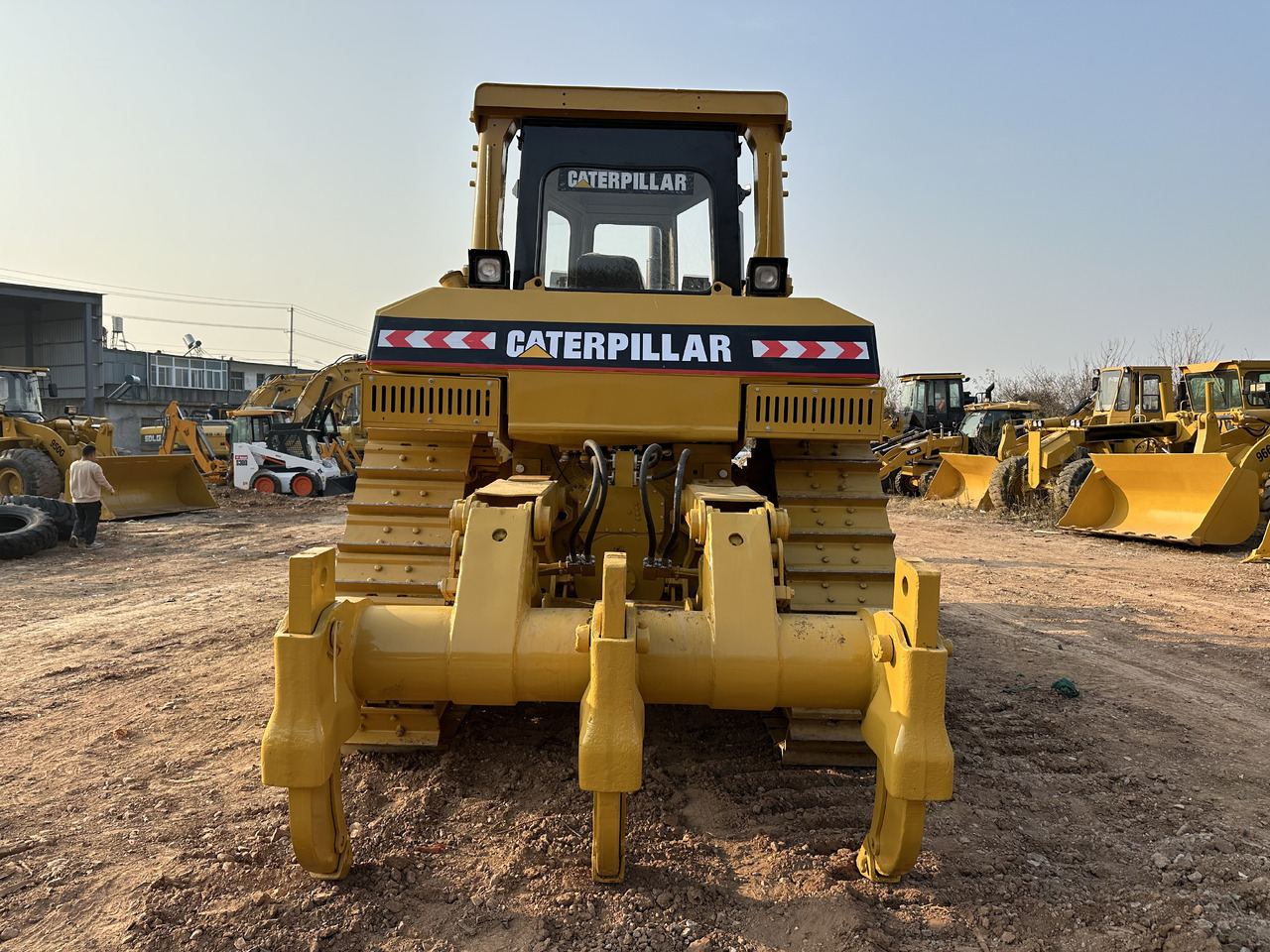 Buldozér CATERPILLAR D8R: obrázok 7 Buldozér CATERPILLAR D8R: obrázok 7