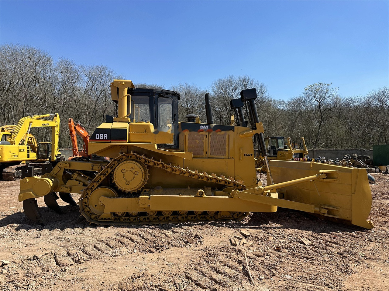 CATERPILLAR D8R - Buldozér: obrázok 3 CATERPILLAR D8R - Buldozér: obrázok 3