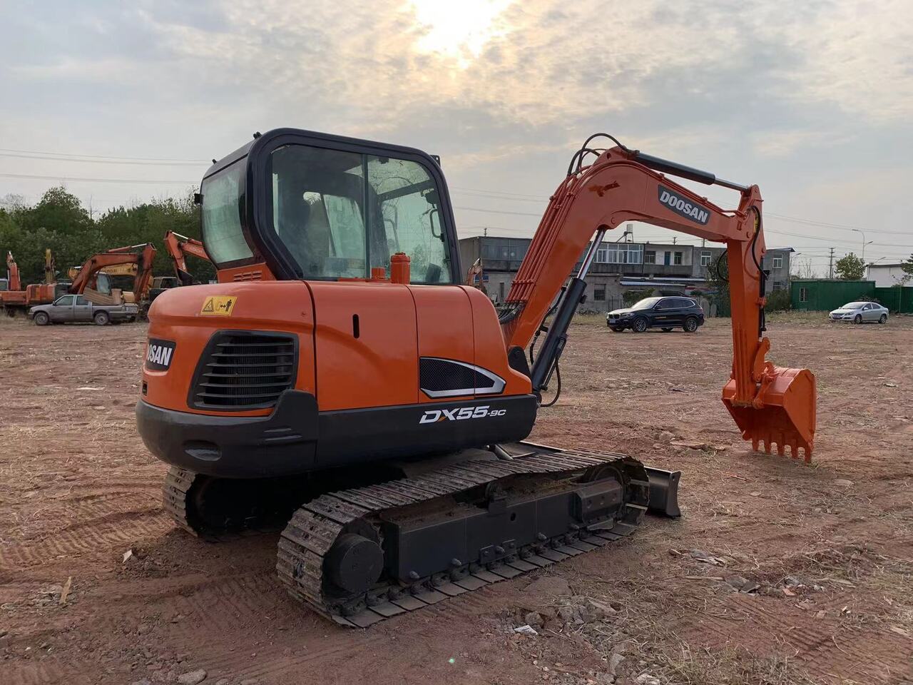 DOOSAN DX55 excavator - Rýpadlo: obrázok 3 DOOSAN DX55 excavator - Rýpadlo: obrázok 3