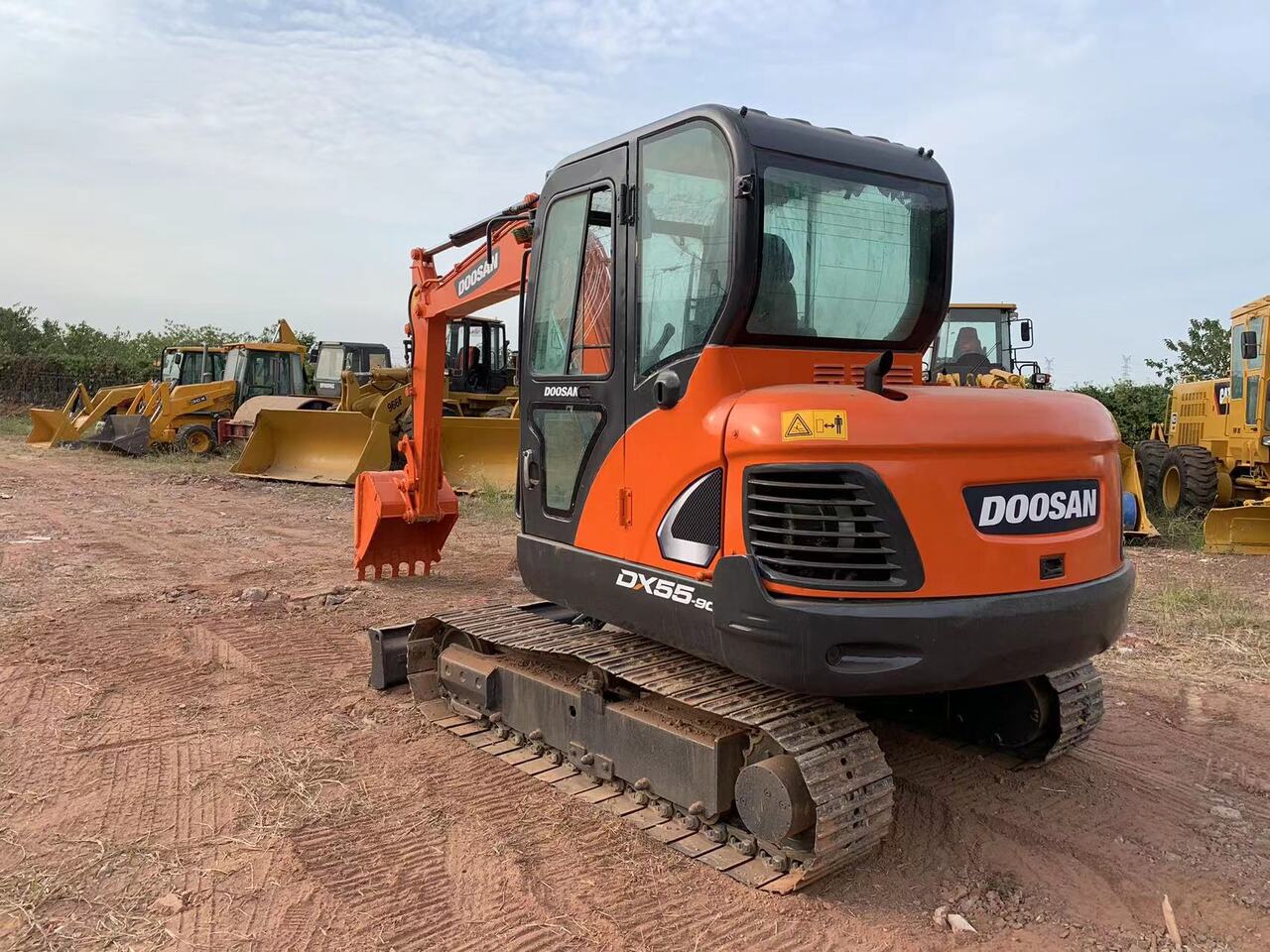 DOOSAN DX55 excavator - Rýpadlo: obrázok 2 DOOSAN DX55 excavator - Rýpadlo: obrázok 2