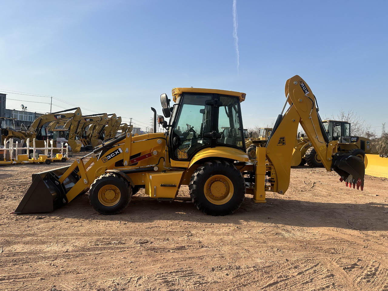JCB 3CX - Rýpadlo-nakladač: obrázok 2 JCB 3CX - Rýpadlo-nakladač: obrázok 2