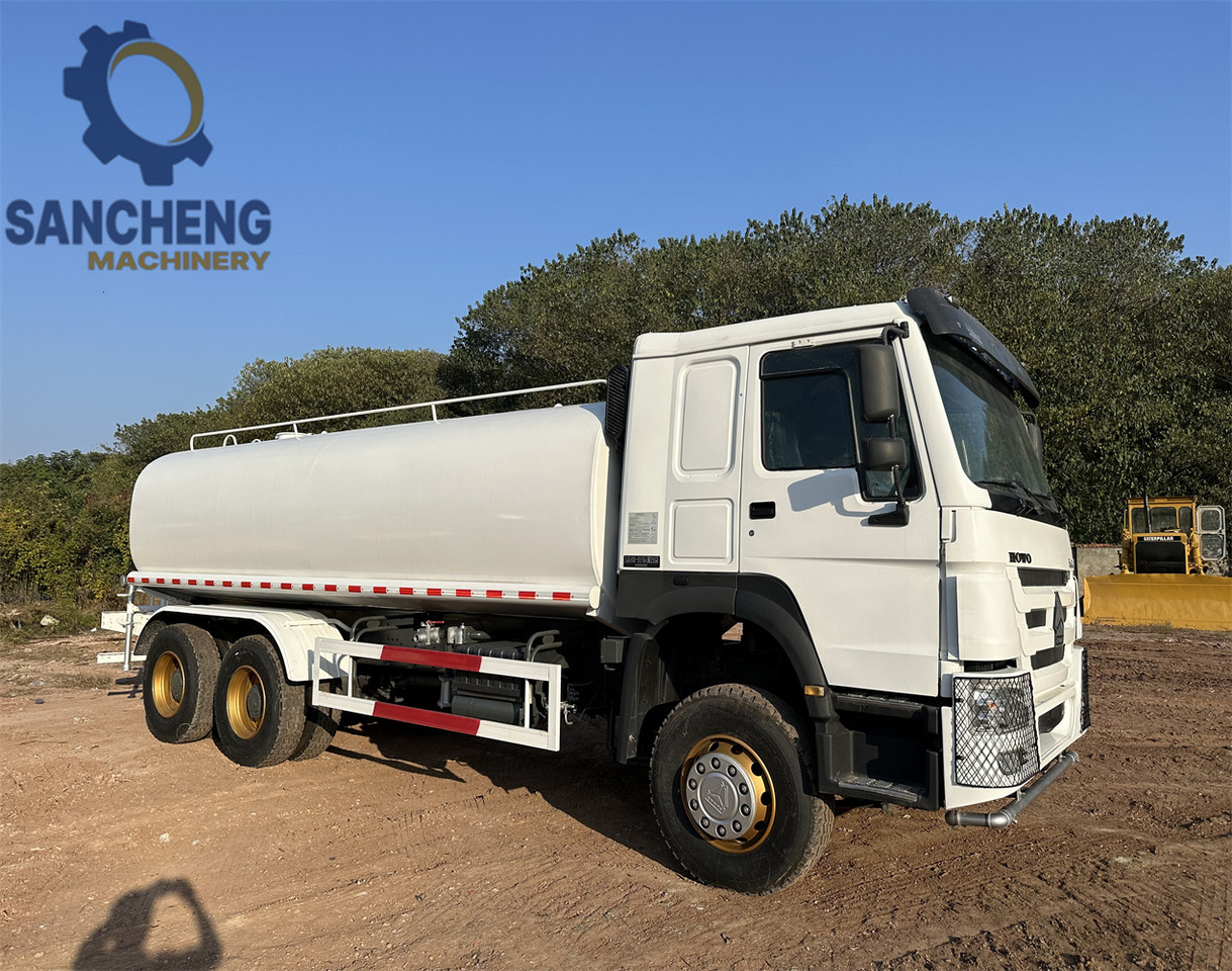 SINOTRUK HOWO 371 6x4 Water Tanker Truck - Cisternové vozidlo: obrázok 2 SINOTRUK HOWO 371 6x4 Water Tanker Truck - Cisternové vozidlo: obrázok 2
