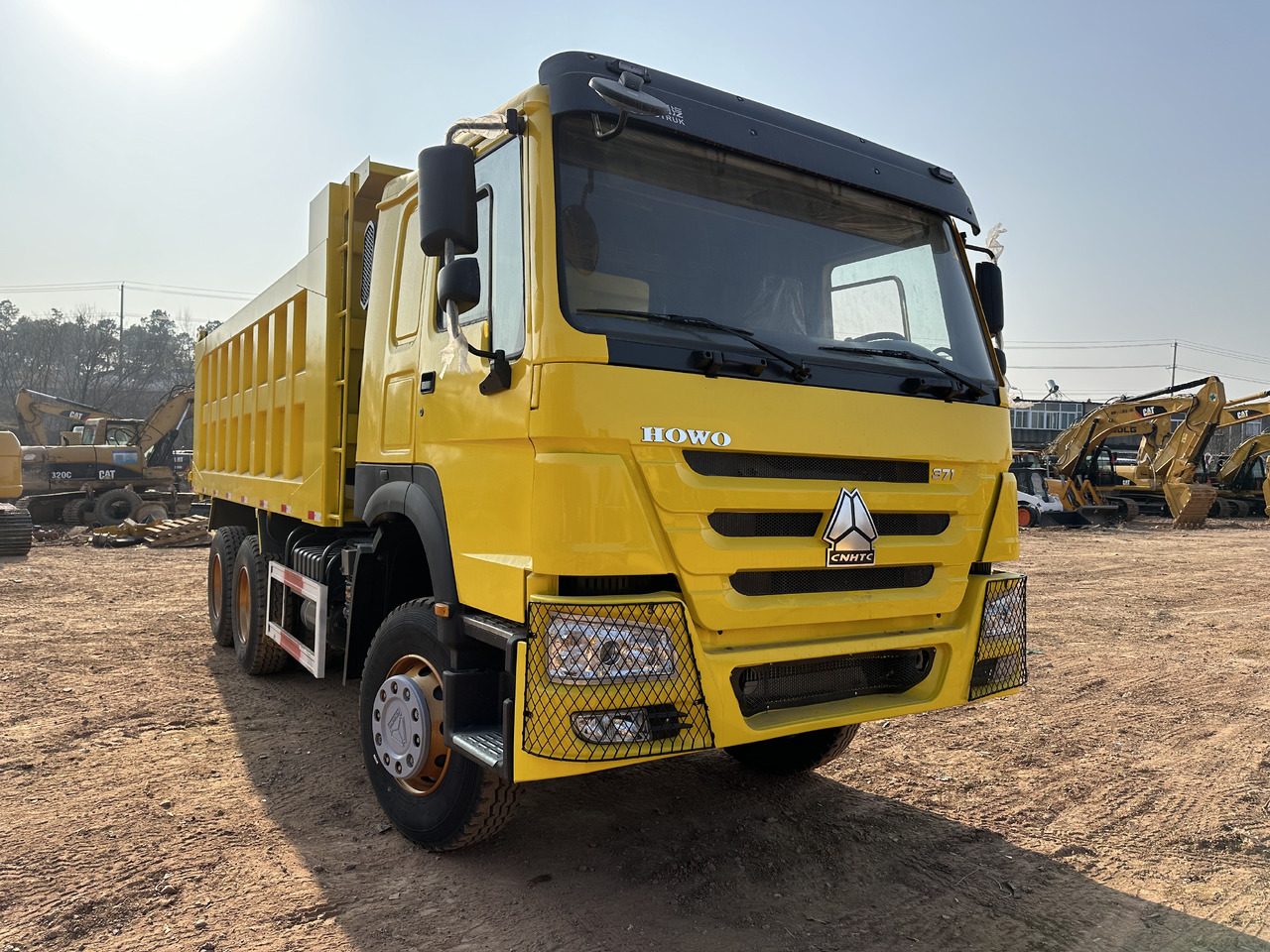 SINOTRUK HOWO 371 - Sklápač: obrázok 3 SINOTRUK HOWO 371 - Sklápač: obrázok 3
