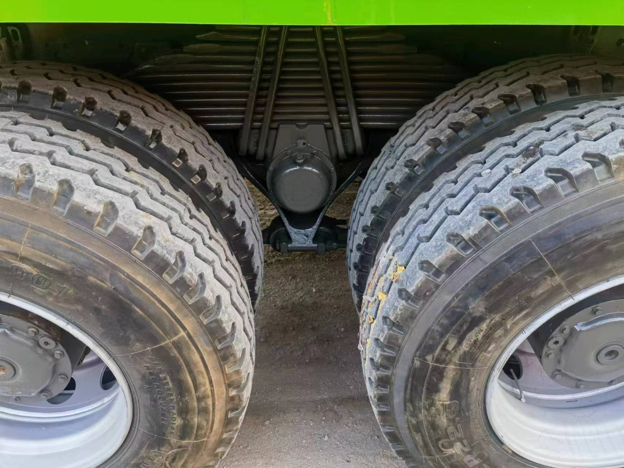 SINOTRUK HOWO 375 - Sklápač: obrázok 4 SINOTRUK HOWO 375 - Sklápač: obrázok 4