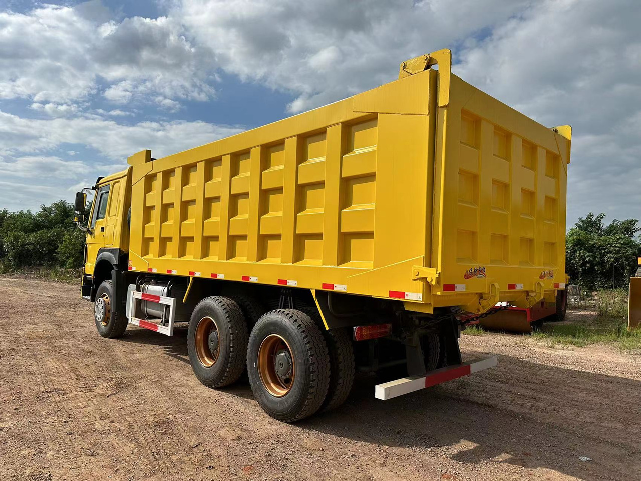 SINOTRUK Howo 371 Dump truck - Sklápač: obrázok 5 SINOTRUK Howo 371 Dump truck - Sklápač: obrázok 5