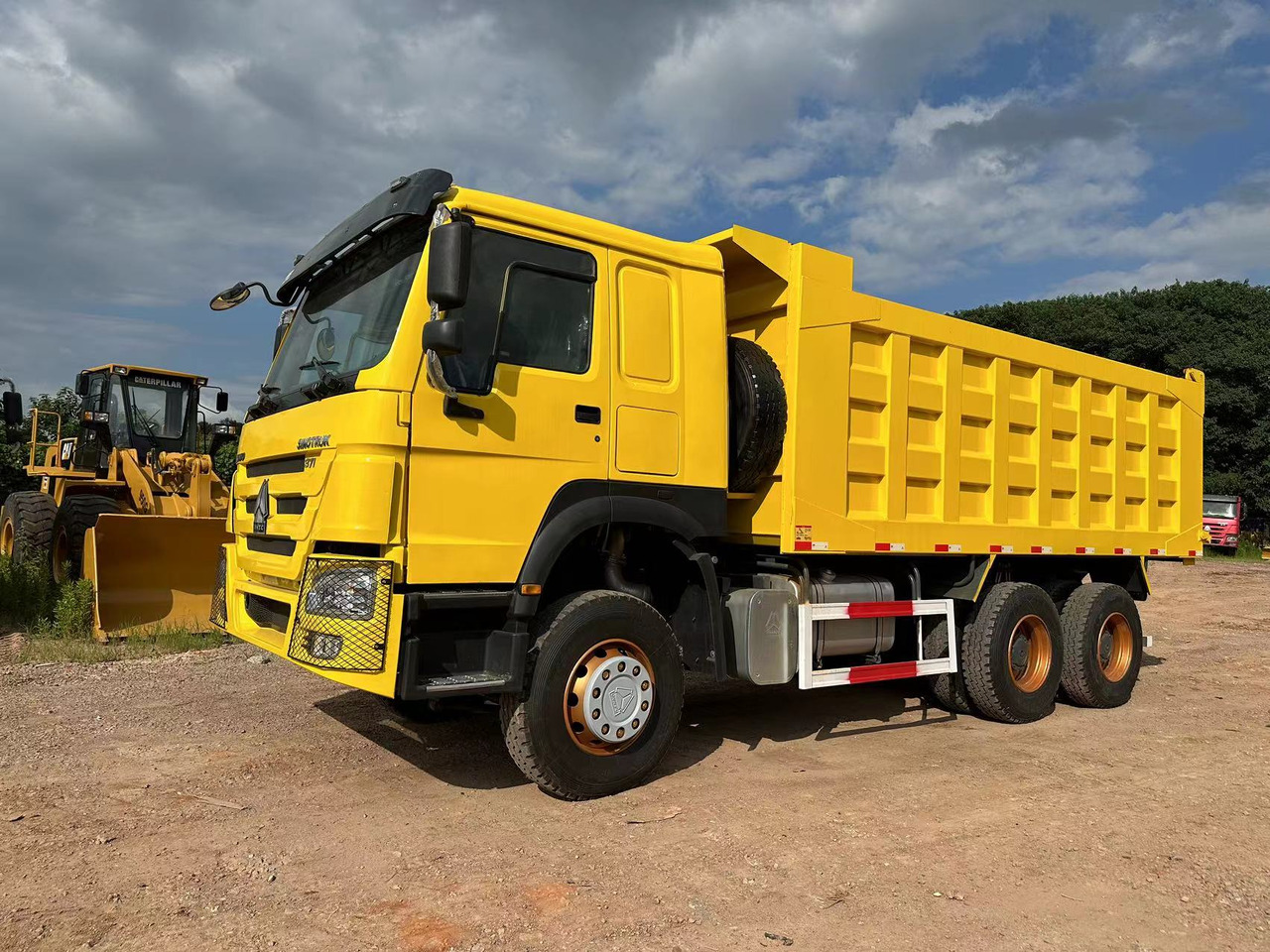 SINOTRUK Howo 371 Dump truck - Sklápač: obrázok 2 SINOTRUK Howo 371 Dump truck - Sklápač: obrázok 2