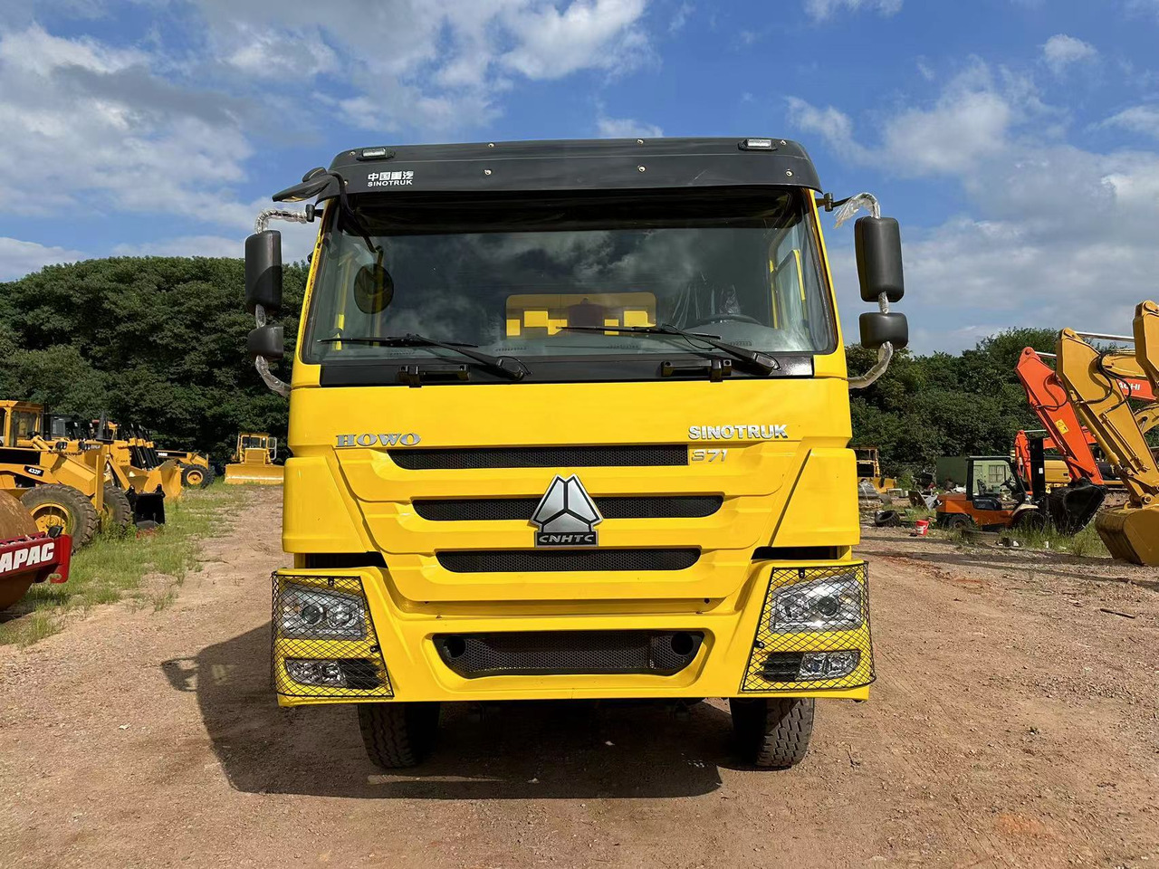 SINOTRUK Howo 371 Dump truck - Sklápač: obrázok 3 SINOTRUK Howo 371 Dump truck - Sklápač: obrázok 3