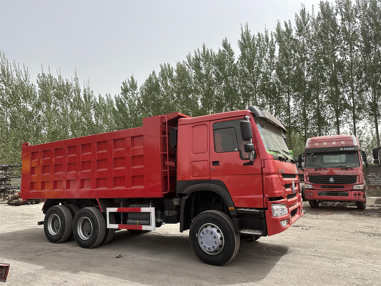 SINOTRUK Howo Dump truck 371 - Sklápač: obrázok 2 SINOTRUK Howo Dump truck 371 - Sklápač: obrázok 2