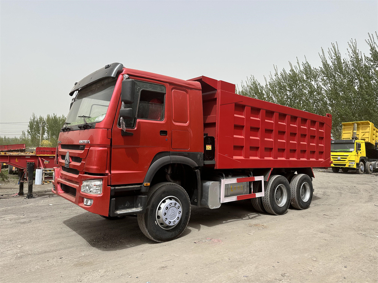 SINOTRUK Howo Dump truck 371 - Sklápač: obrázok 3 SINOTRUK Howo Dump truck 371 - Sklápač: obrázok 3