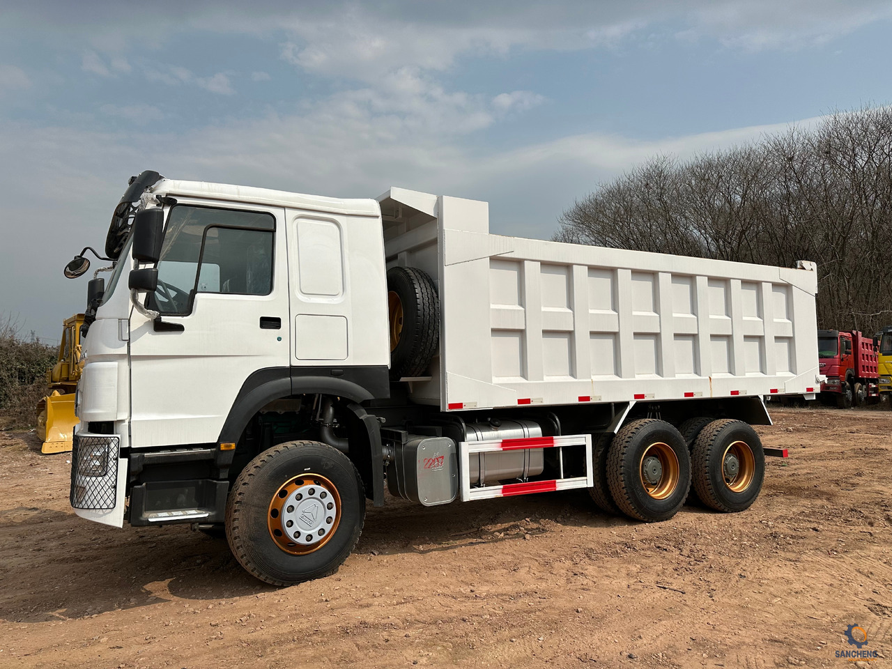 SINOTRUK Howo Dump truck 371 - Sklápač: obrázok 2 SINOTRUK Howo Dump truck 371 - Sklápač: obrázok 2