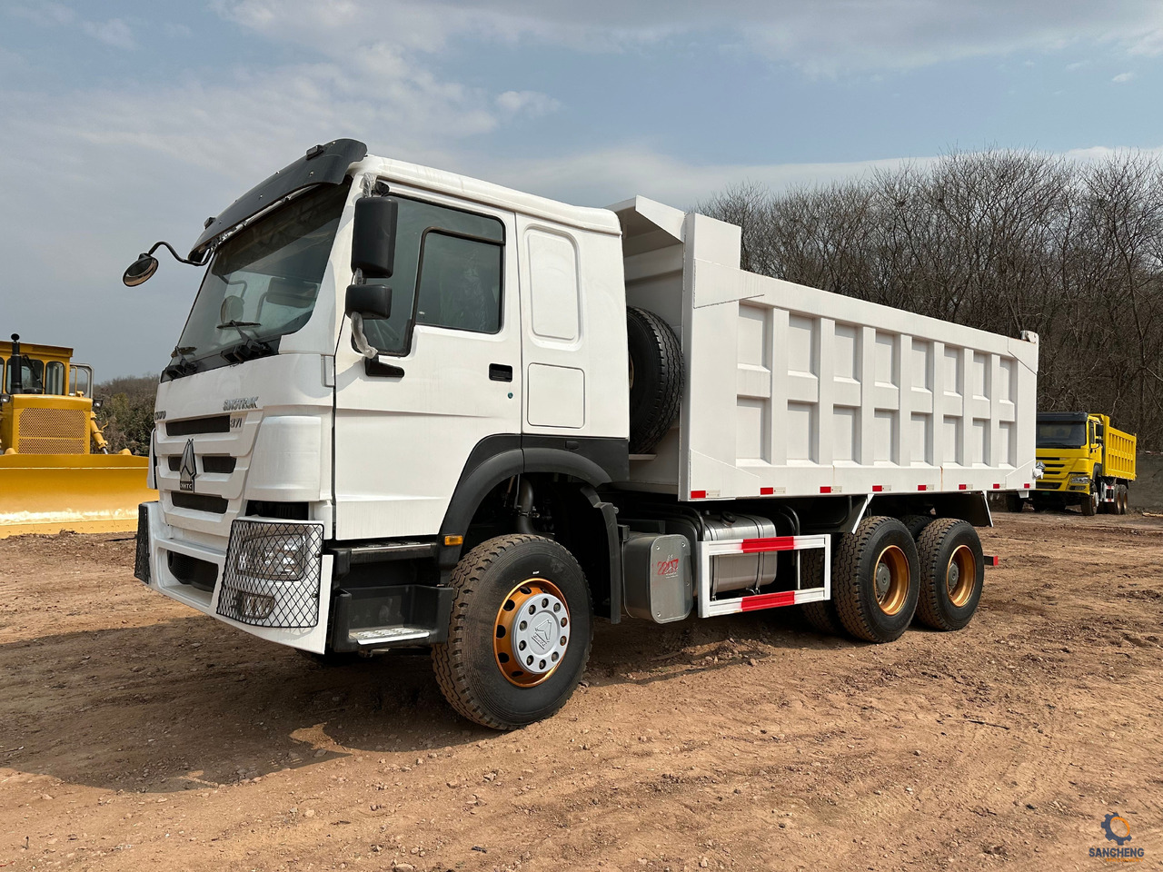SINOTRUK Howo Dump truck 371 - Sklápač: obrázok 3 SINOTRUK Howo Dump truck 371 - Sklápač: obrázok 3