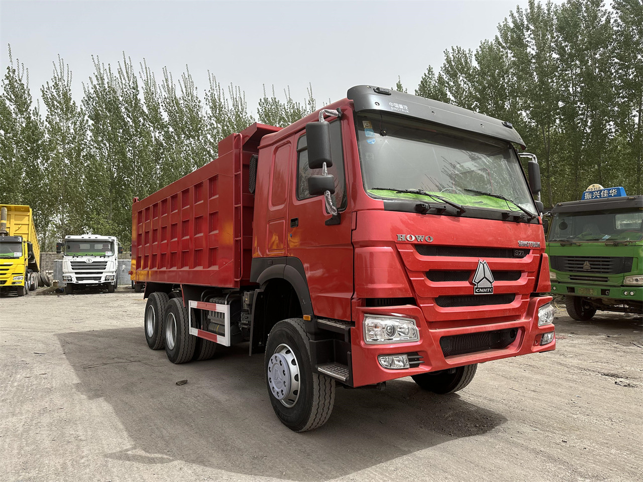 SINOTRUK Howo Dump truck 371 - Sklápač: obrázok 1 SINOTRUK Howo Dump truck 371 - Sklápač: obrázok 1