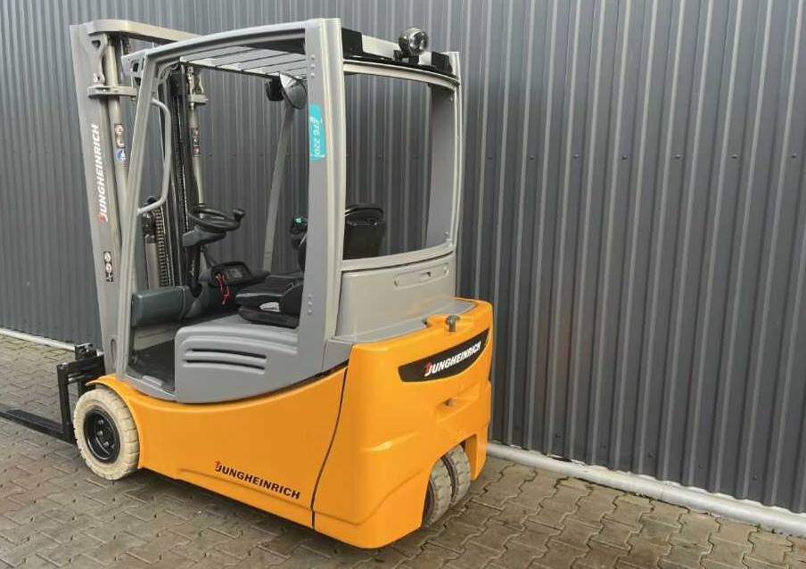 Jungheinrich EFG220 - Elektrický vysokozdvižný vozík: obrázok 3 Jungheinrich EFG220 - Elektrický vysokozdvižný vozík: obrázok 3