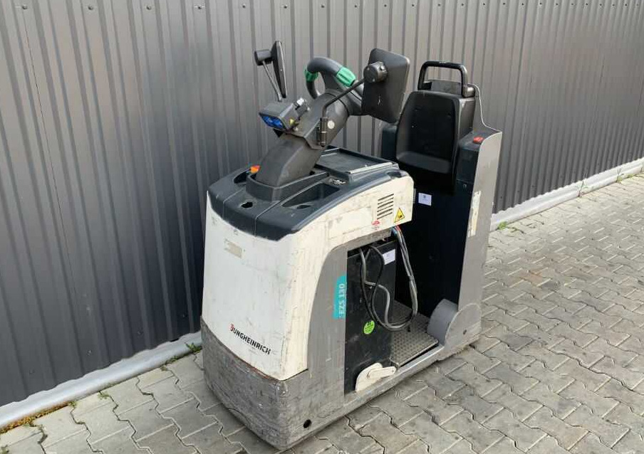 Jungheinrich EZS130 - Elektricky tahač: obrázok 1 Jungheinrich EZS130 - Elektricky tahač: obrázok 1