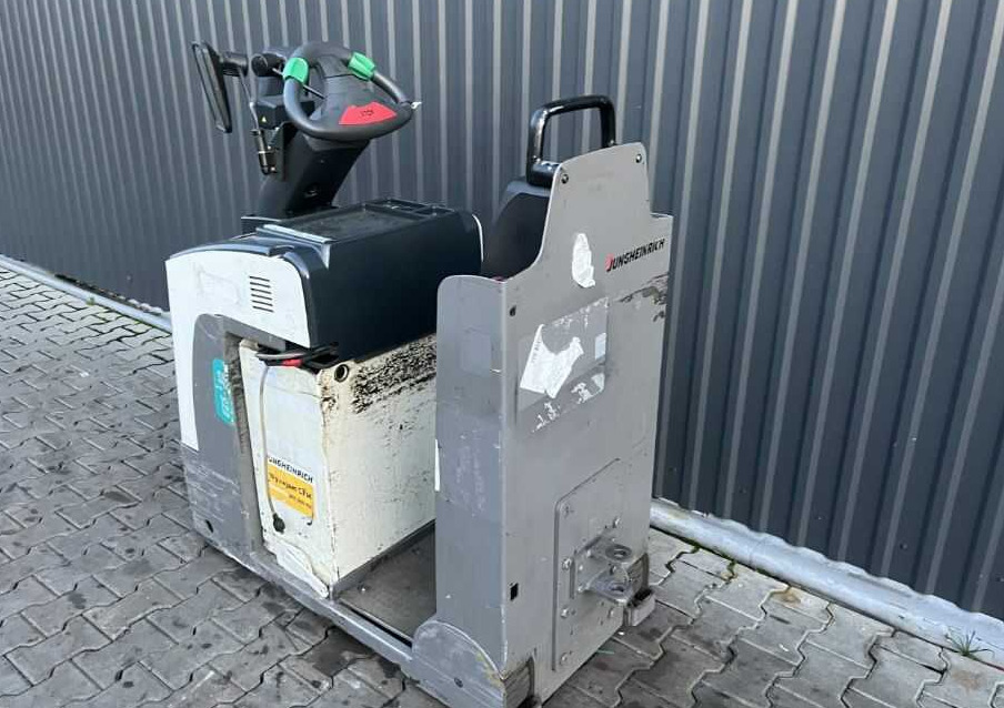 Jungheinrich EZS130 - Elektricky tahač: obrázok 3 Jungheinrich EZS130 - Elektricky tahač: obrázok 3