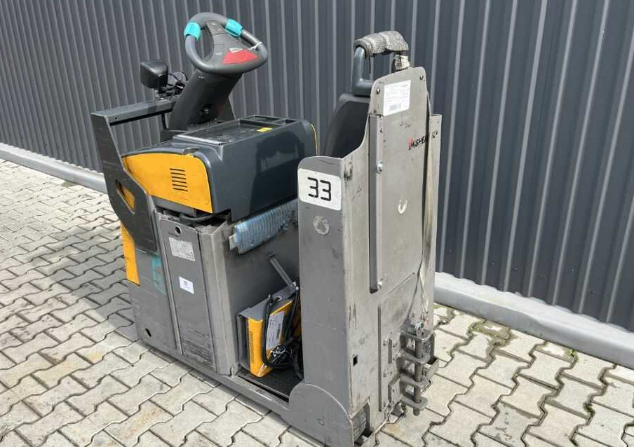 Jungheinrich EZS130 - Elektricky tahač: obrázok 3 Jungheinrich EZS130 - Elektricky tahač: obrázok 3