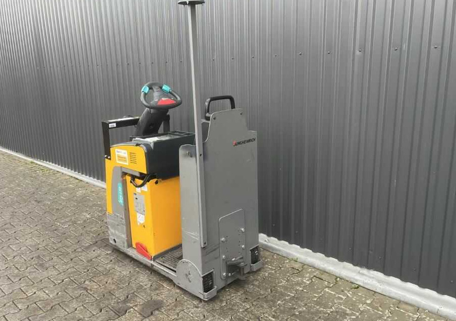 Jungheinrich EZS130 - Elektricky tahač: obrázok 3 Jungheinrich EZS130 - Elektricky tahač: obrázok 3