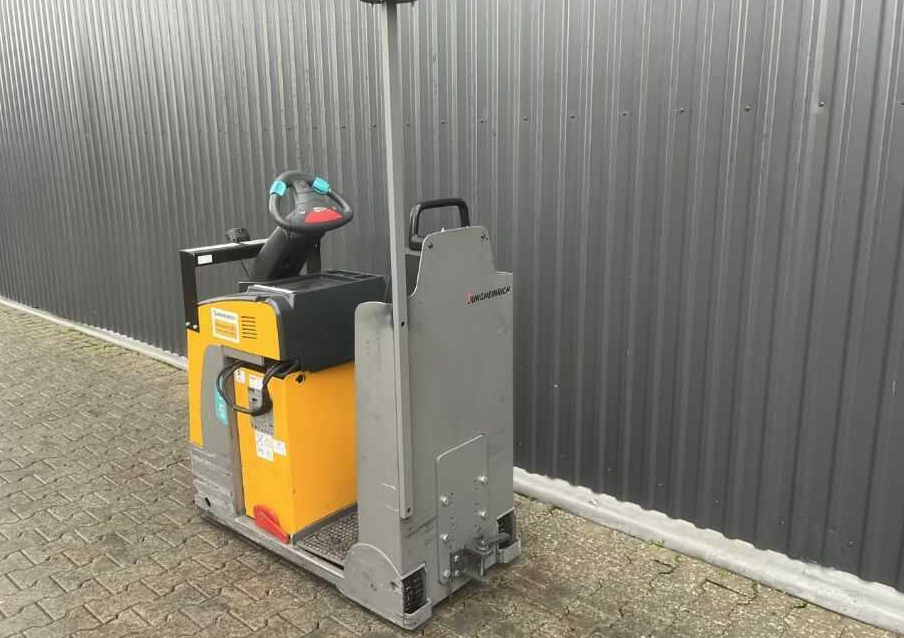 Jungheinrich EZS130 - Elektricky tahač: obrázok 3 Jungheinrich EZS130 - Elektricky tahač: obrázok 3