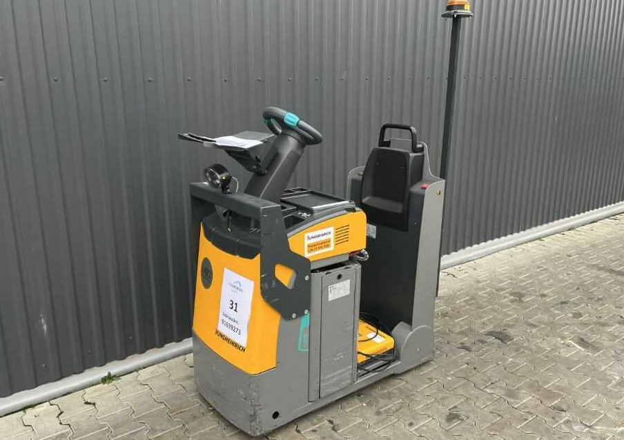 Jungheinrich EZS130 - Elektricky tahač: obrázok 4 Jungheinrich EZS130 - Elektricky tahač: obrázok 4