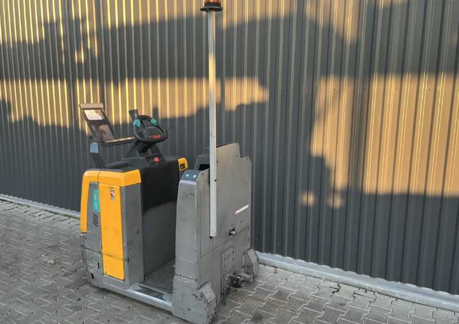 Jungheinrich EZS350 - Elektricky tahač: obrázok 3 Jungheinrich EZS350 - Elektricky tahač: obrázok 3