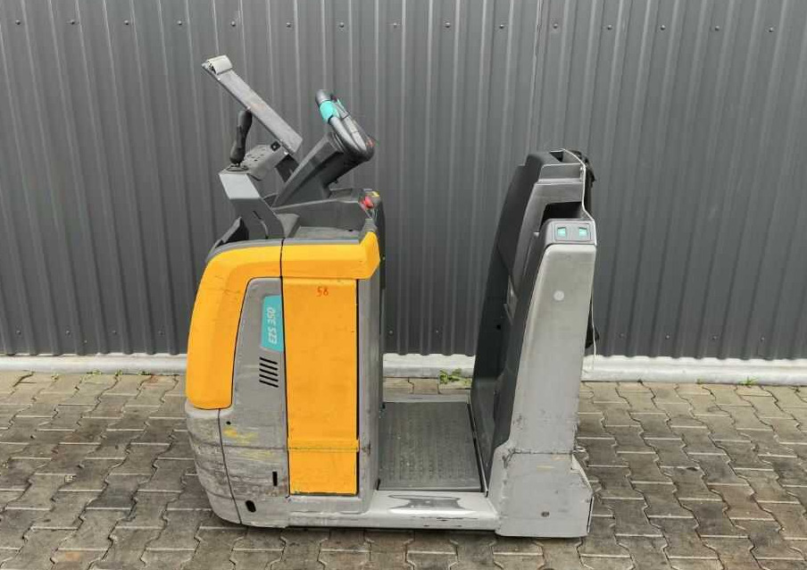 Jungheinrich EZS350 - Elektricky tahač: obrázok 2 Jungheinrich EZS350 - Elektricky tahač: obrázok 2
