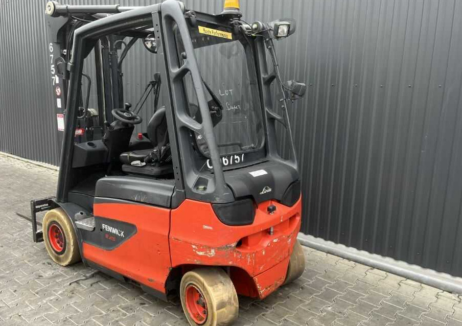 Linde E25-01 - Elektrický vysokozdvižný vozík: obrázok 3 Linde E25-01 - Elektrický vysokozdvižný vozík: obrázok 3