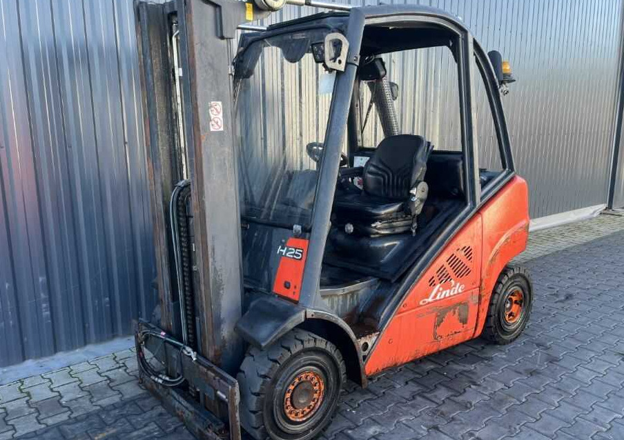 Linde H25D-01 - Dieselový vysokozdvižný vozík: obrázok 1 Linde H25D-01 - Dieselový vysokozdvižný vozík: obrázok 1