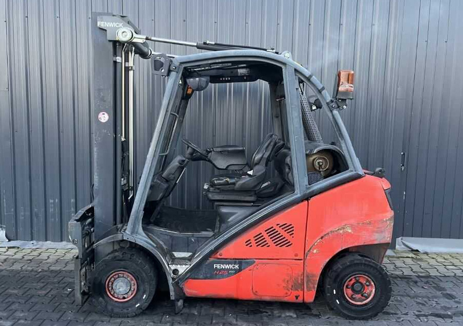 Linde H25T-01 - Plynový vysokozdvižný vozík: obrázok 2 Linde H25T-01 - Plynový vysokozdvižný vozík: obrázok 2