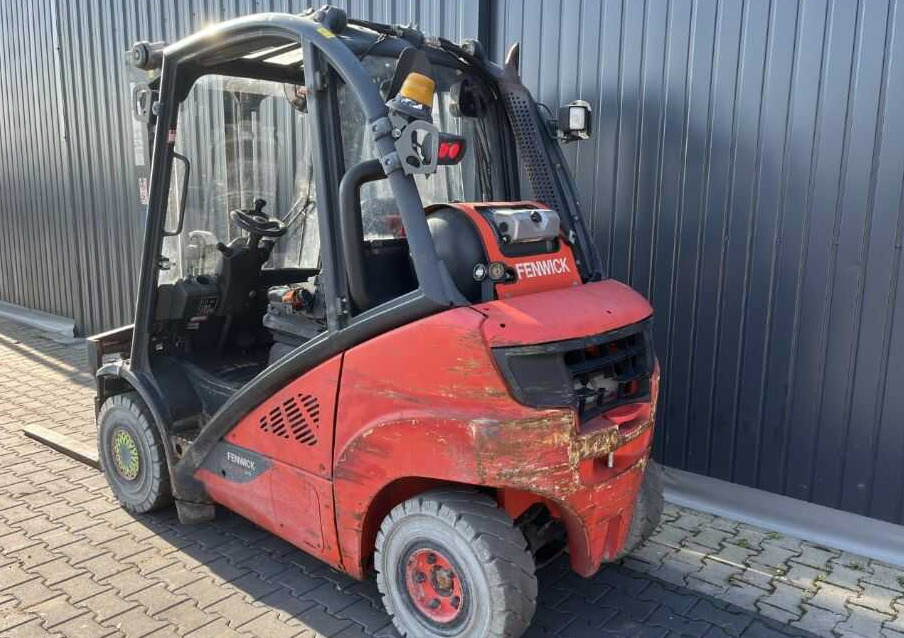 Linde H25T-02 - Plynový vysokozdvižný vozík: obrázok 3 Linde H25T-02 - Plynový vysokozdvižný vozík: obrázok 3