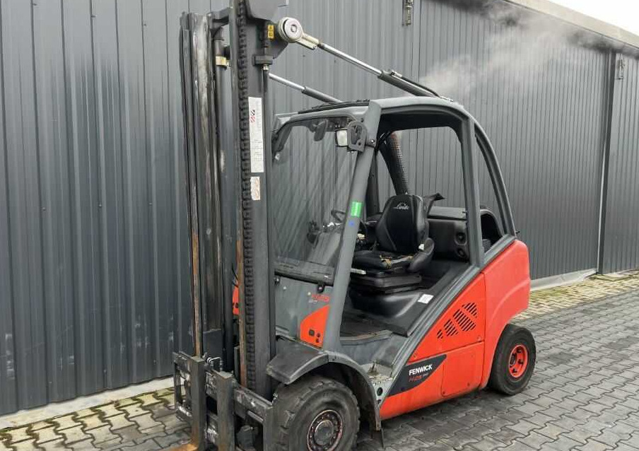Linde H25T-02 - Plynový vysokozdvižný vozík: obrázok 4 Linde H25T-02 - Plynový vysokozdvižný vozík: obrázok 4