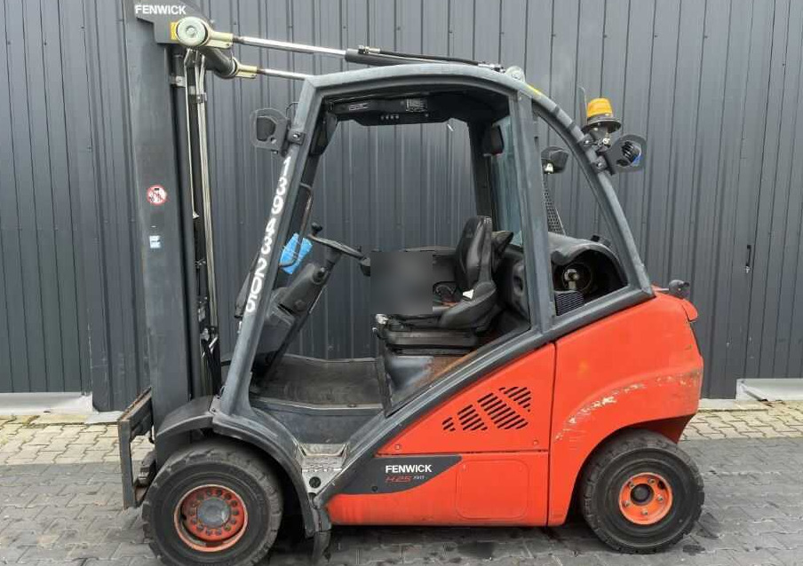 Linde H25T-02 - Plynový vysokozdvižný vozík: obrázok 2 Linde H25T-02 - Plynový vysokozdvižný vozík: obrázok 2
