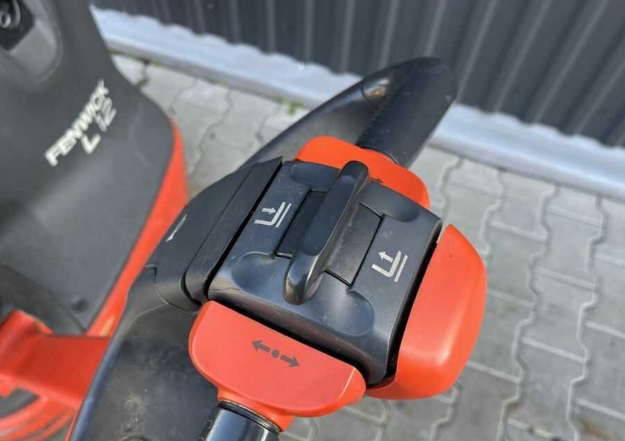Linde L12 - Stohovač: obrázok 4 Linde L12 - Stohovač: obrázok 4