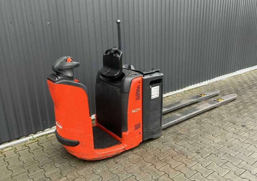 Linde N24HP - Vychystávací vozík: obrázok 1 Linde N24HP - Vychystávací vozík: obrázok 1