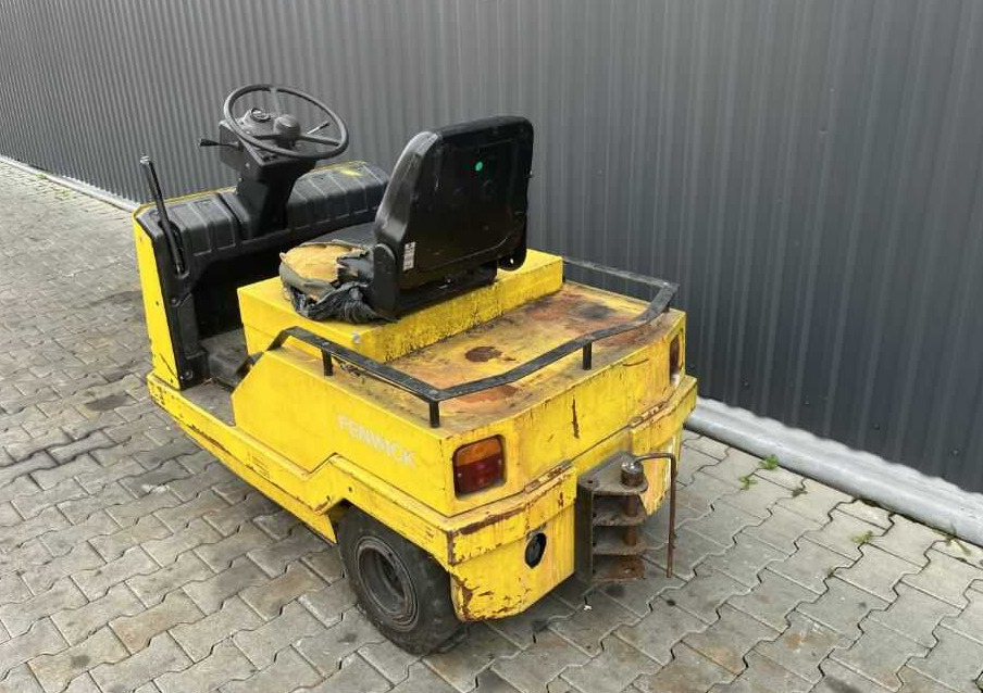 Linde P50Z - Elektricky tahač: obrázok 3 Linde P50Z - Elektricky tahač: obrázok 3